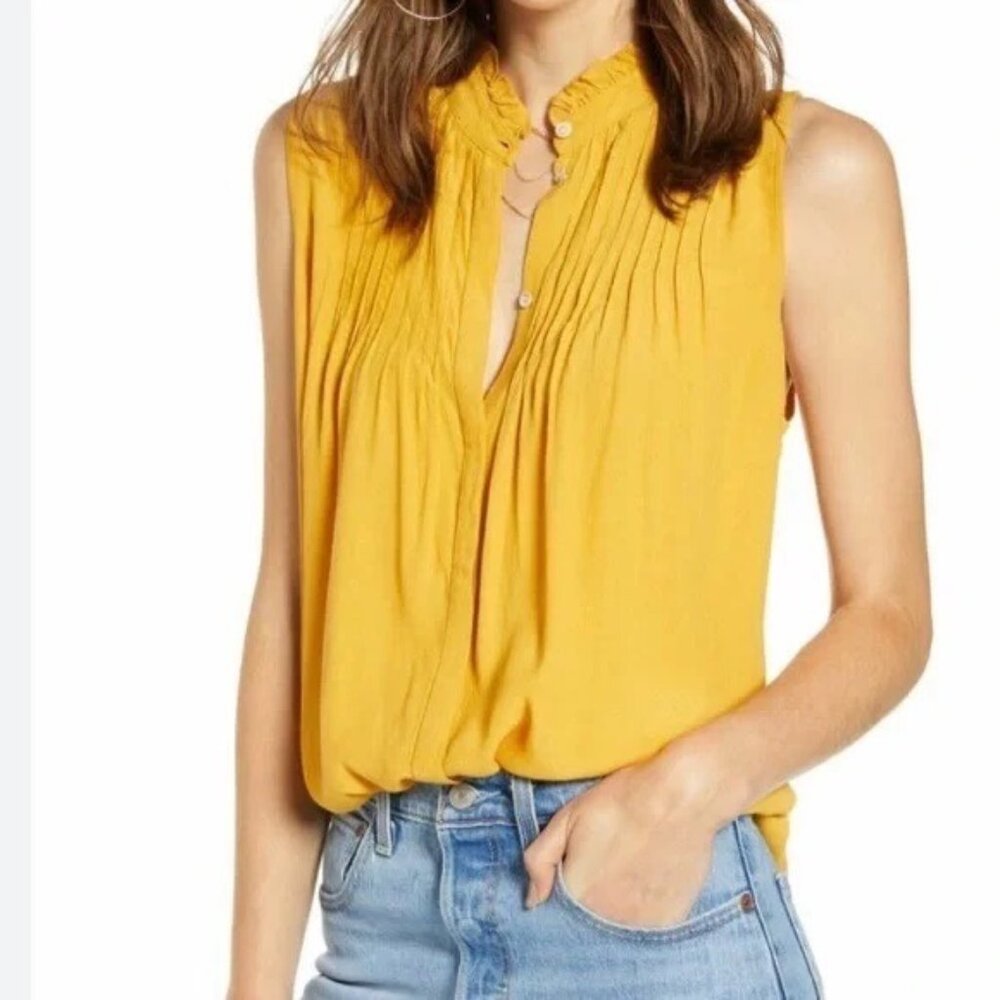 Treasure & Bond Button Down Blouse with Ruffle Collar XXS
